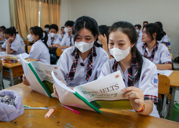 Xét tuyển đại học 2025: Cập nhật bảng quy đổi điểm IELTS mới nhất