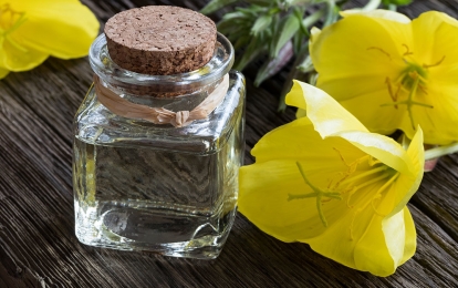 Cùng bác sĩ y học cổ truyền khám phá 10 lợi ích từ tinh dầu hoa anh thảo