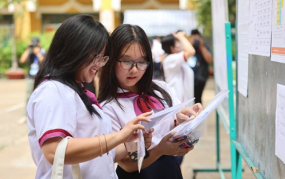 Lùi lịch công bố điểm chuẩn đại học 2025, thí sinh tránh bẫy 'trúng tuyển ảo'