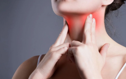 Chữa bệnh viêm họng mạn tính bằng Đông y: Giải pháp an toàn, hiệu quả