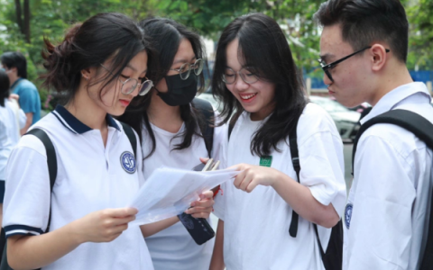 Thí sinh 2k7 chuẩn bị sẵn sàng cho kỳ thi tốt nghiệp THPT năm 2025