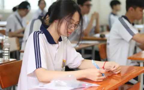 Tăng cường cảnh giác với gian lận công nghệ AI trong kỳ thi tốt nghiệp THPT 2025