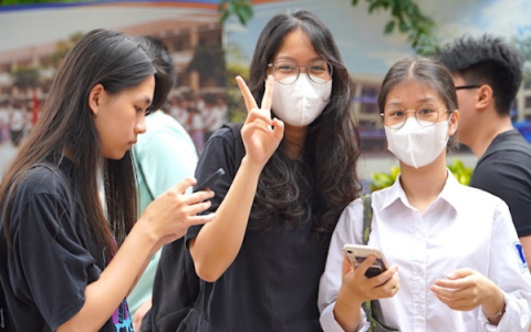 Cách tra cứu điểm chuẩn đại học năm 2025 nhanh và chính xác