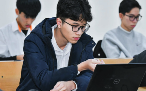Học phí các trường đại học Kinh tế 2025: Cân nhắc kỹ trước khi chọn nguyện vọng