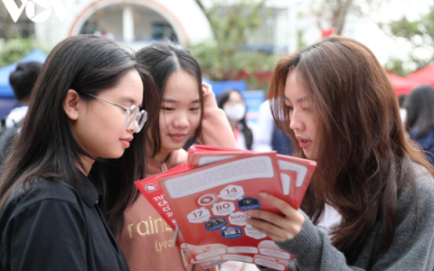 Xét tuyển bổ sung 2025: Nhiều trường phía Bắc nhận từ 15 điểm