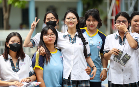 Ngành nào “giữ nhiệt”, ngành nào hạ điểm chuẩn trong mùa tuyển sinh 2025?