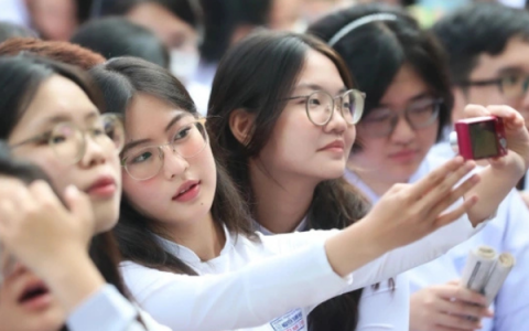 Nóng: Những trường đầu tiên công bố điểm chuẩn, cao nhất hơn 27 điểm