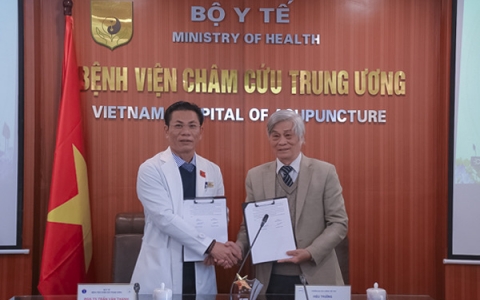 Trường Đại học Lương Thế Vinh kí hợp đồng hợp tác đào tạo với Bệnh viện Châm cứu Trung ương
