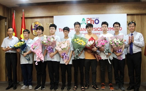 Đội tuyển Việt Nam đạt thành tích cao trong Kỳ thi Olympic Vật lý Châu Á